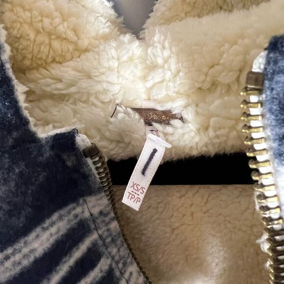 FREE PEOPLE MISS YOU PONCHO BLUE WHITE NEW XS/S HOODED - Picture 8 of 10